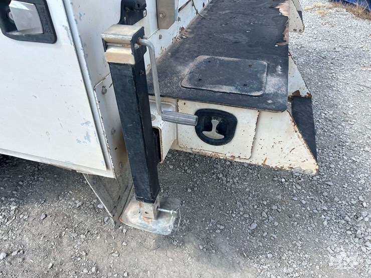 2021-ford-f450-image-25