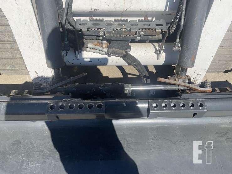 2021-bobcat-t770-image-12