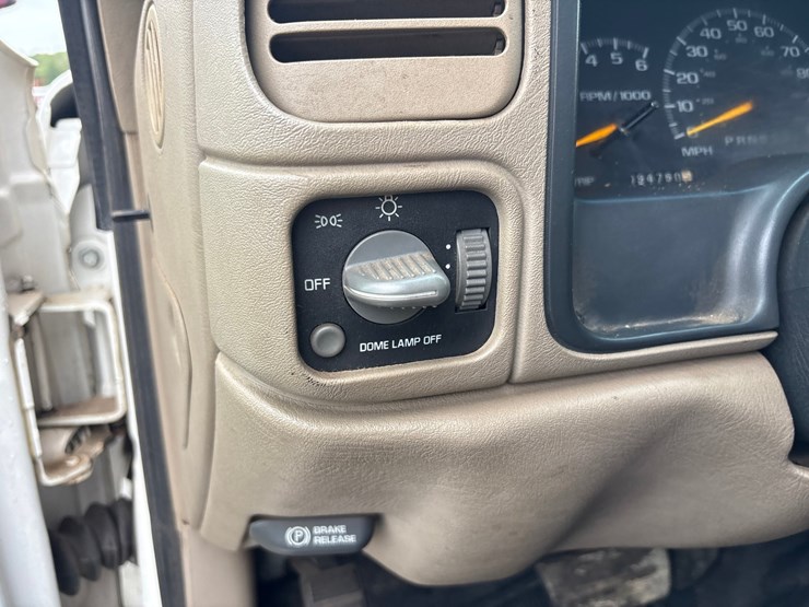 1997-chevrolet-3500-image-63