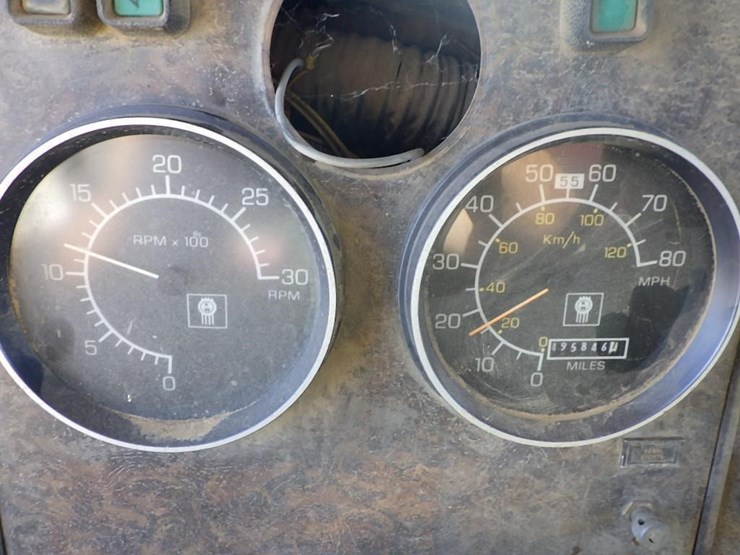 1985-kenworth-w900-image-39