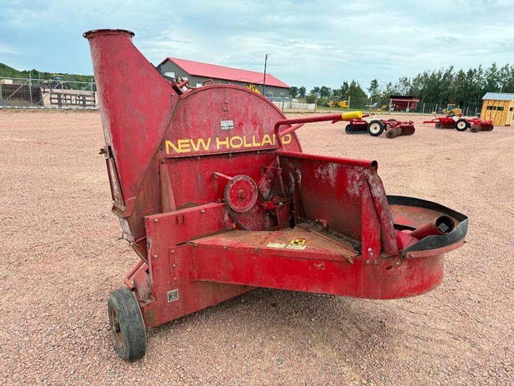 new-holland-28-image-11