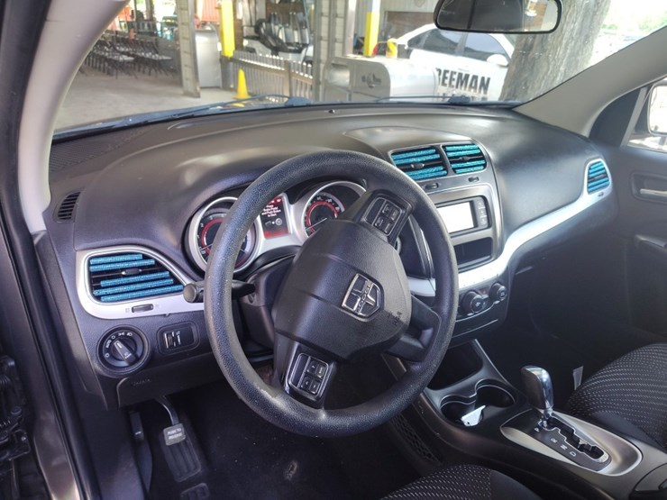 2017-dodge-journey-image-7