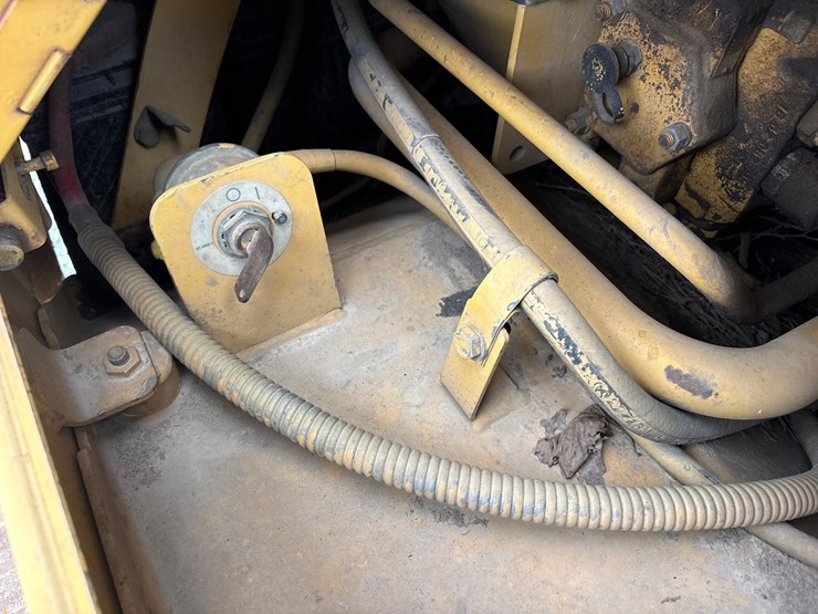 caterpillar-d5m-lgp-image-59