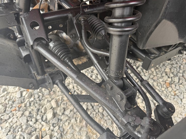 2014-honda-pioneer-700-image-30