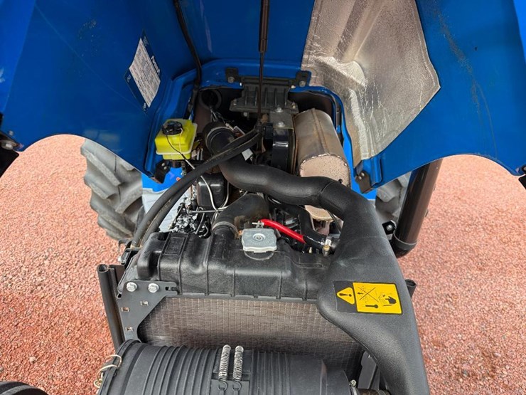 new-holland-tn60a-image-41