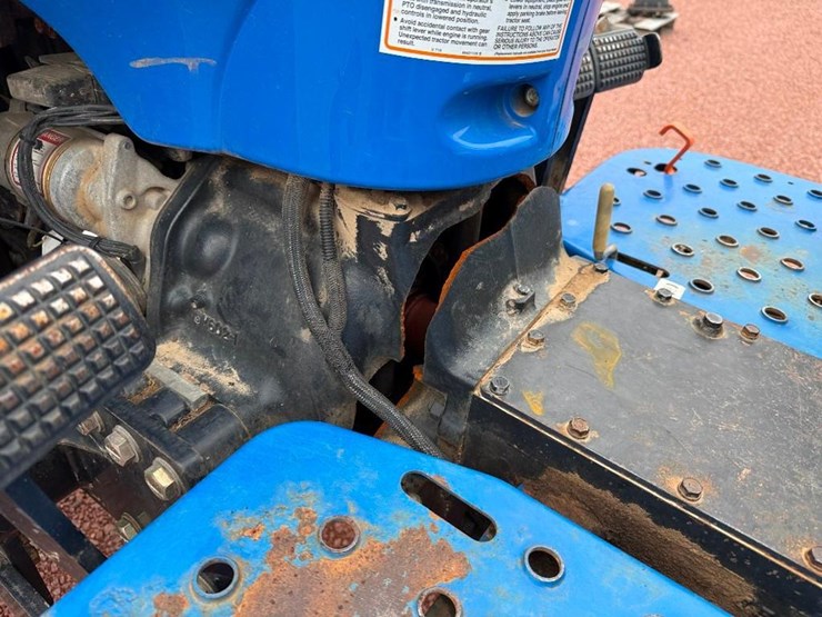 2008-new-holland-250tl-image-30