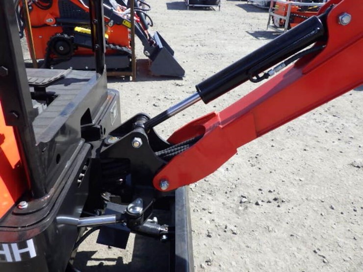 2026-tpm-tpm-18hh-hydraulic-excavator-image-11