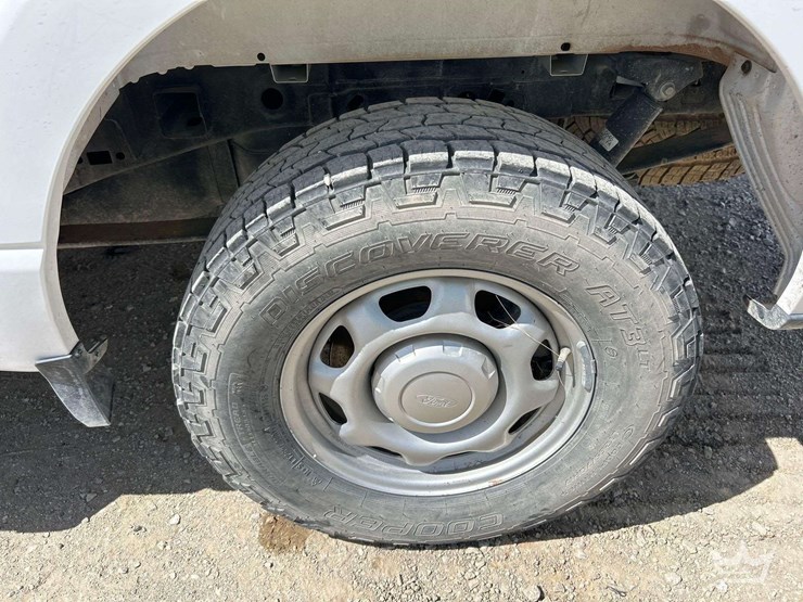 2021-ford-f150-image-27