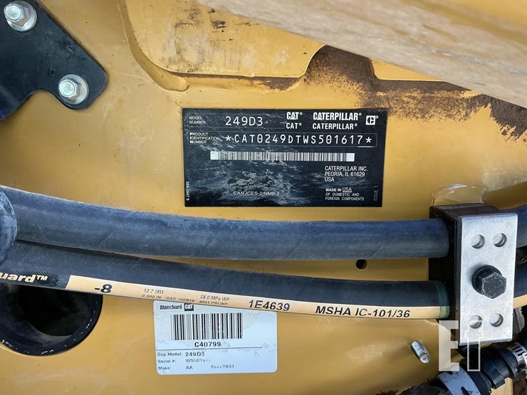 2022-caterpillar-249d3-image-19