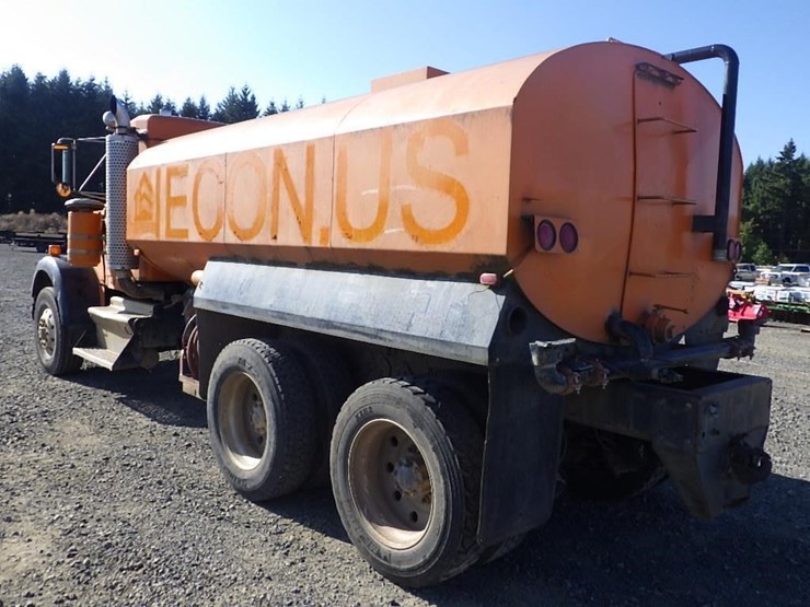 1985-kenworth-w900-image-3