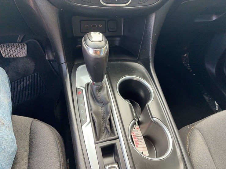 2019-chevrolet-equinox-lt-image-28