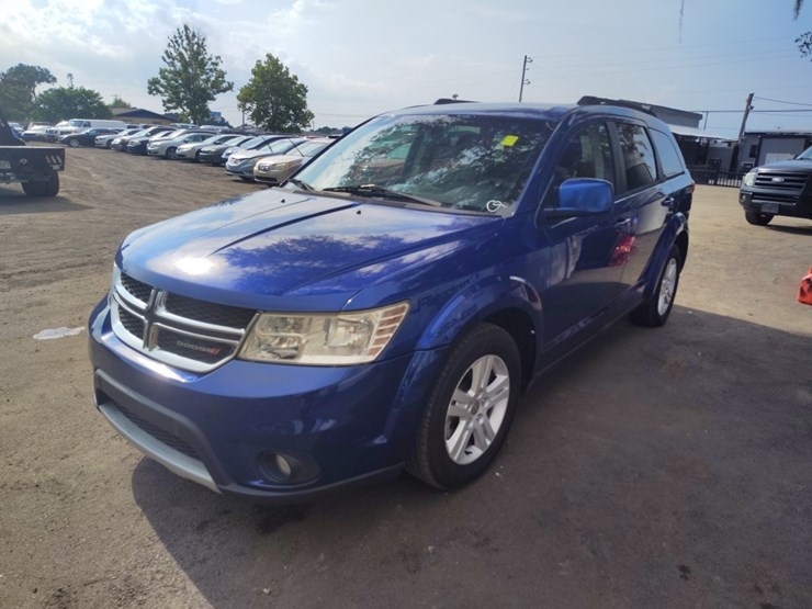 2012-dodge-journey-image-3