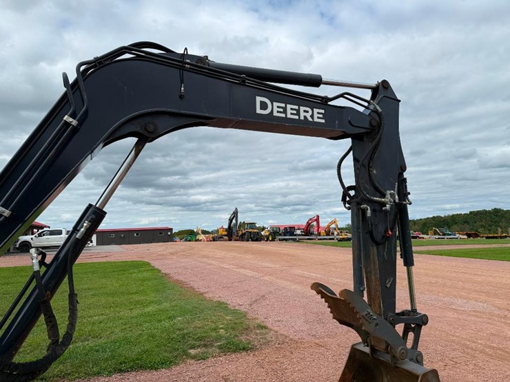 deere-85g-image-28