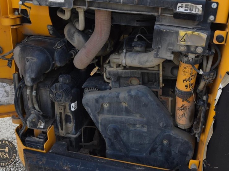 2021-jcb-270t-image-23