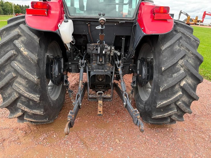 case-ih-farmall-95-image-23
