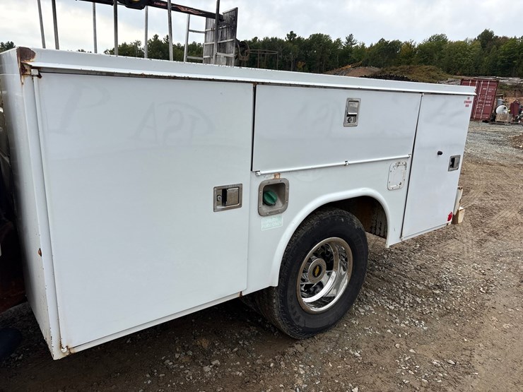 2016-chevrolet-3500-image-49