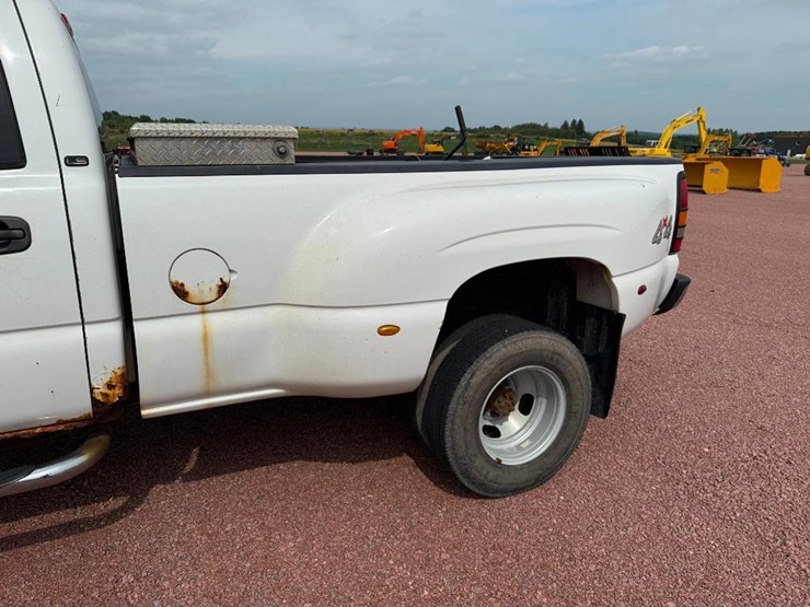 chevrolet-3500-image-21