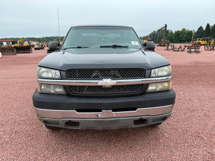 2003-chevrolet-2500hd-image-11