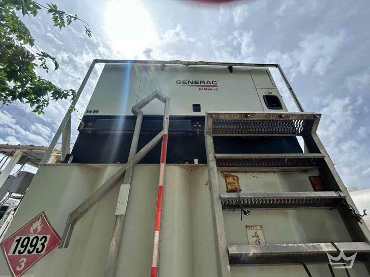 2019-safe-arm-pilot-thomas-logistics-t/a-dual-fuel-wall-fuel-station-image-20