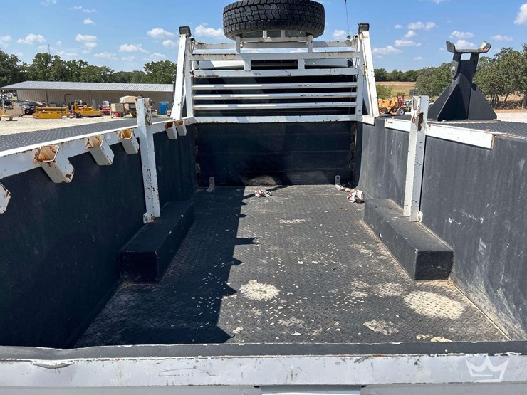 2021-ford-f450-image-26