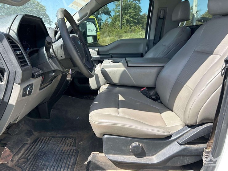 2020-ford-f250-image-12