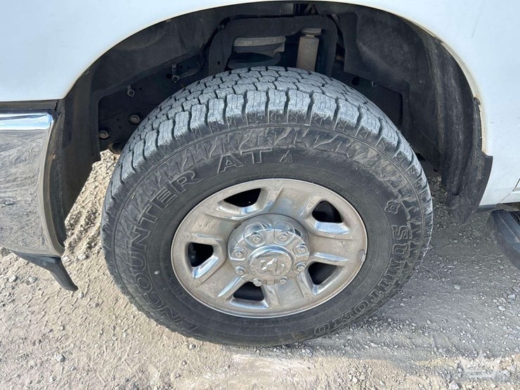 2022-dodge-2500-image-28