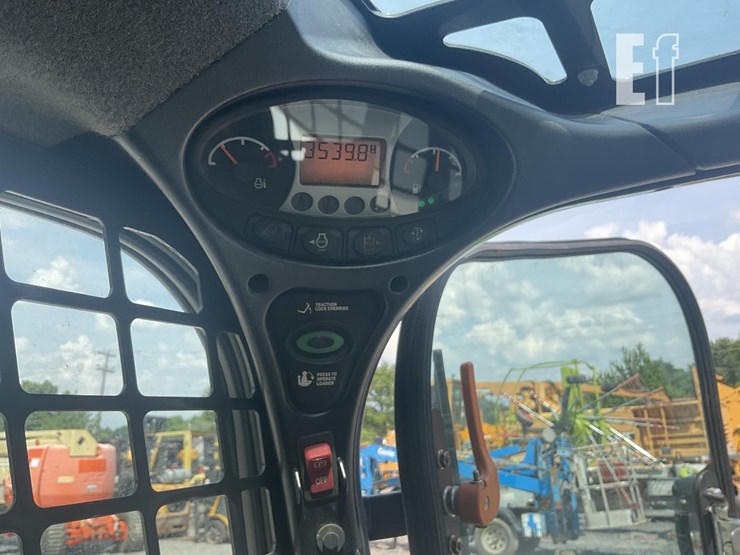 2023-bobcat-t770-image-18