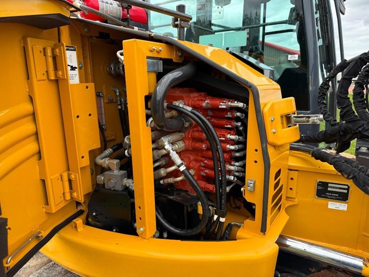 deere-85g-image-37