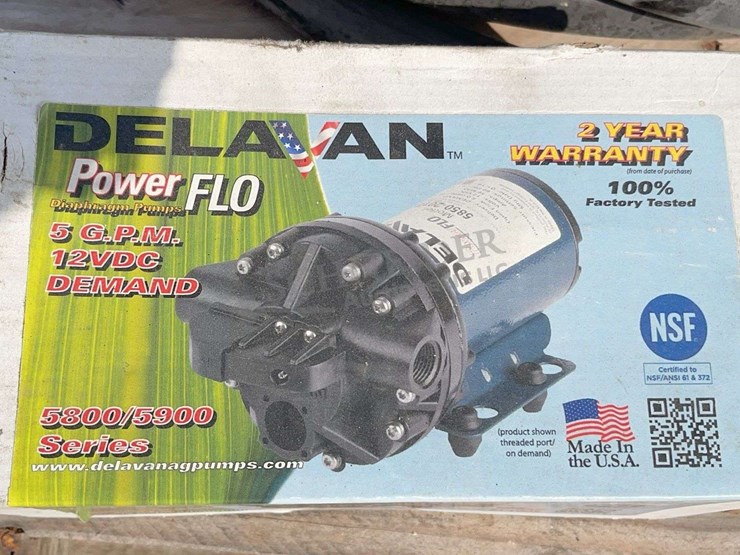 group-of-pumps,-hoses-&-hose-reel-image-7