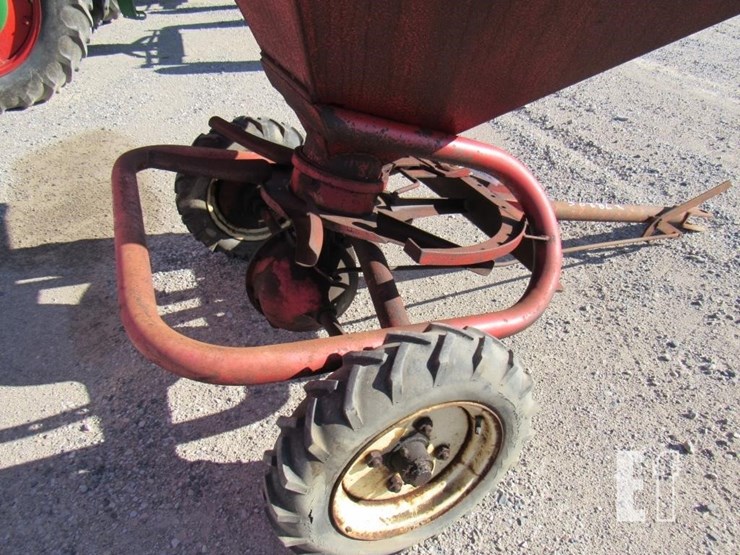 lely-broadcast-seeder-image-6