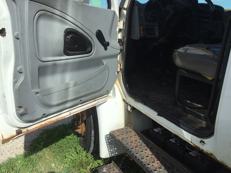 2007-international-durastar-4300-image-6
