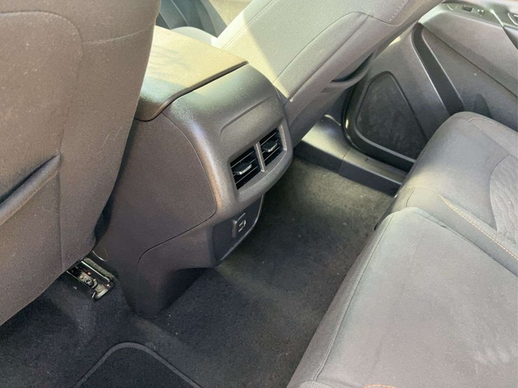2019-chevrolet-equinox-lt-image-20