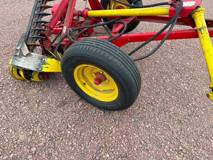 new-holland-455-image-11