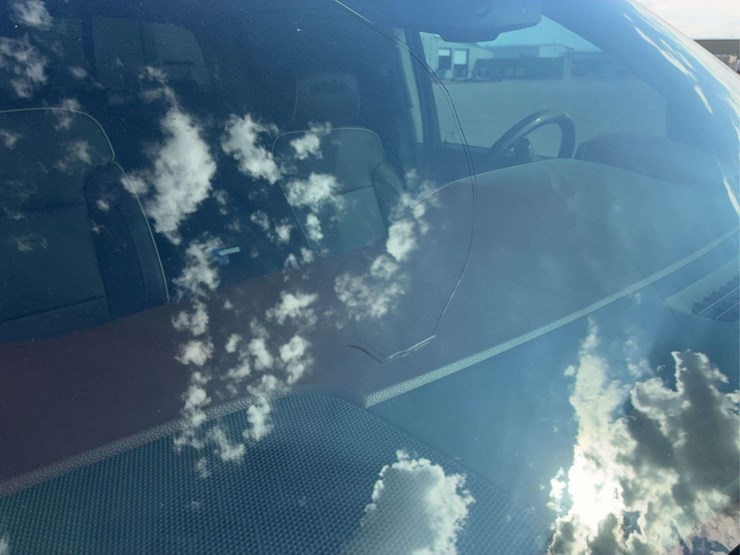 2015-chevrolet-silverado-1500-high-country-image-9