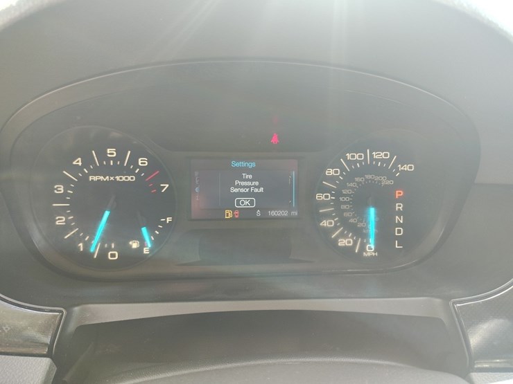 2011-ford-edge-se-image-9