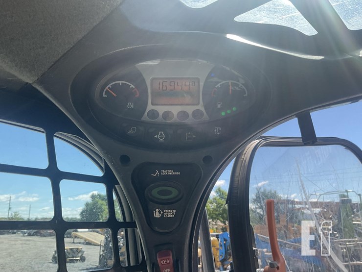 2021-bobcat-t770-image-18