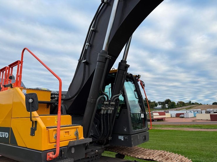 volvo-ec350el-image-30