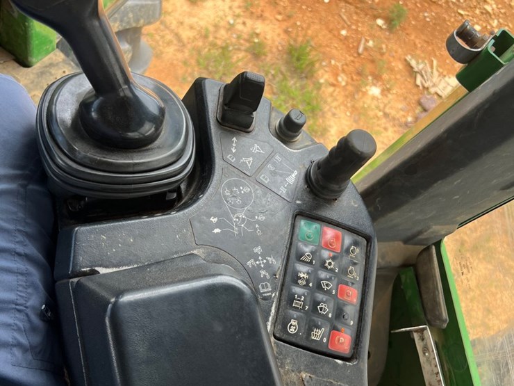 deere-648l-image-5