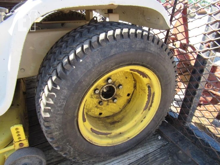 john-deere-112-image-12