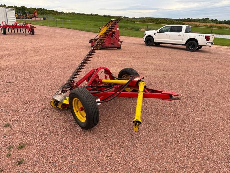 new-holland-455-image-1
