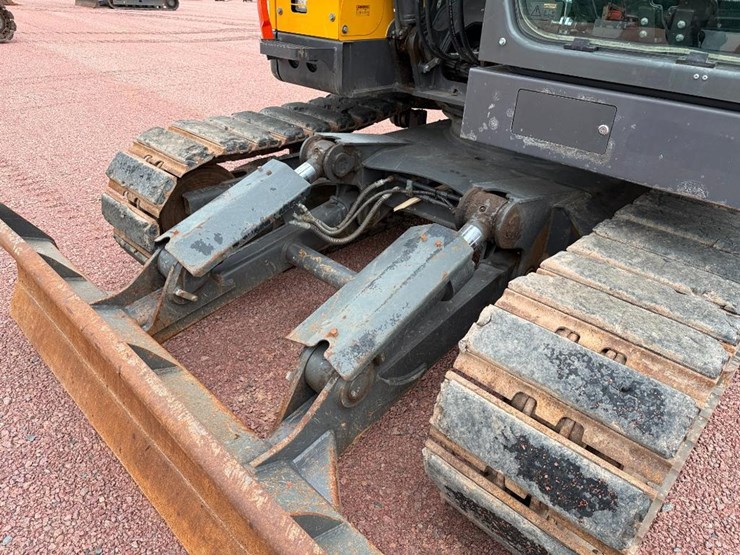 volvo-ecr145el-image-22
