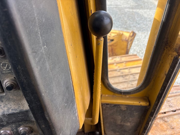 caterpillar-d5m-lgp-image-57