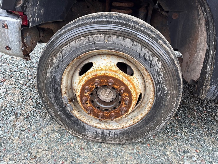 2008-ford-f550-image-54