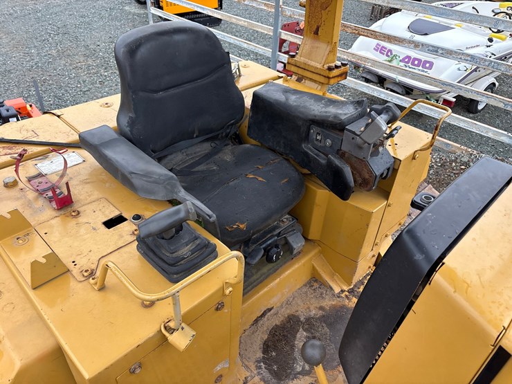 1996-caterpillar-d5m-image-44