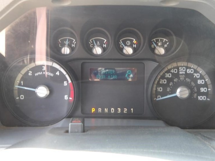 2016-ford-f550-image-28