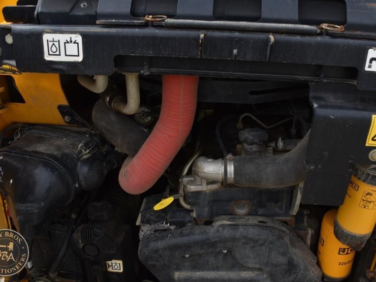 2016-jcb-300t-image-38