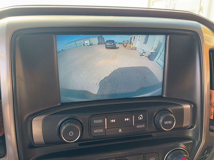 2015-chevrolet-silverado-1500-high-country-image-40