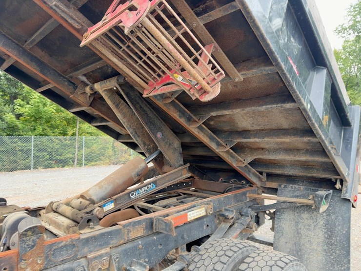 2018-ford-f550-xl-image-14