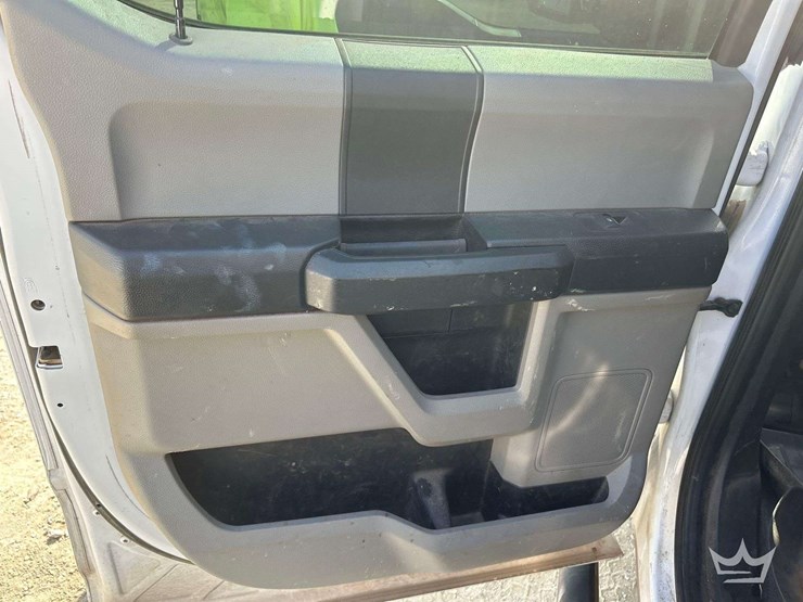 2019-ford-f350-image-19