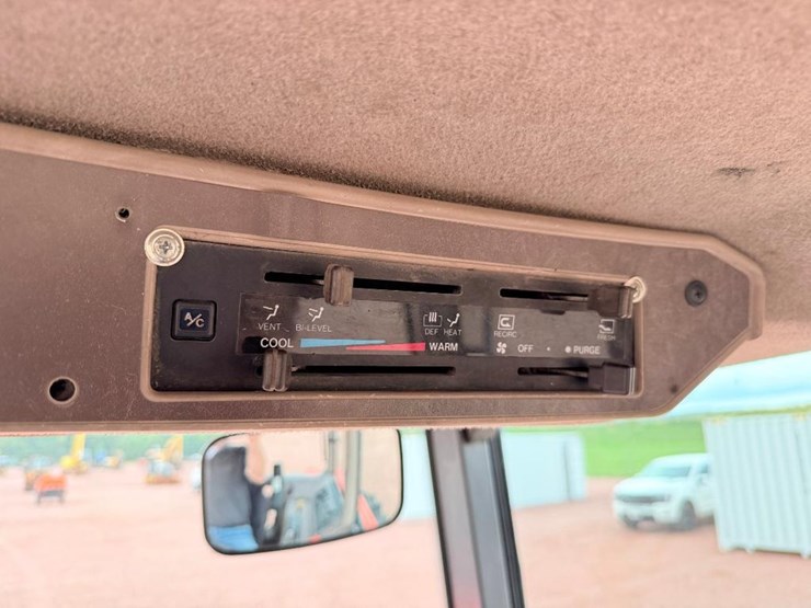 kubota-m120-image-48